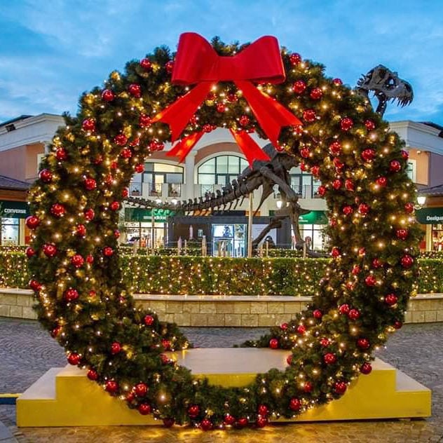 Light-Up Wreath & Garland Collection 3
