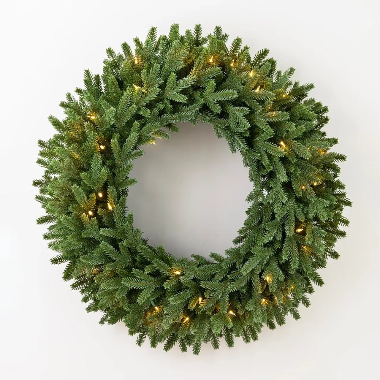 Pre-Lit Green Christmas Wreath · image reference 1