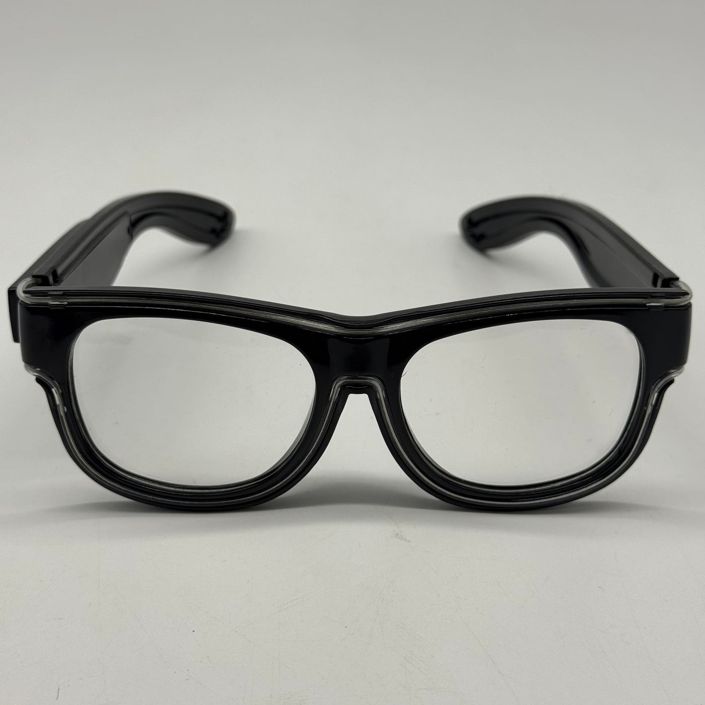 Dual-Colour Light-Up Glasses 6