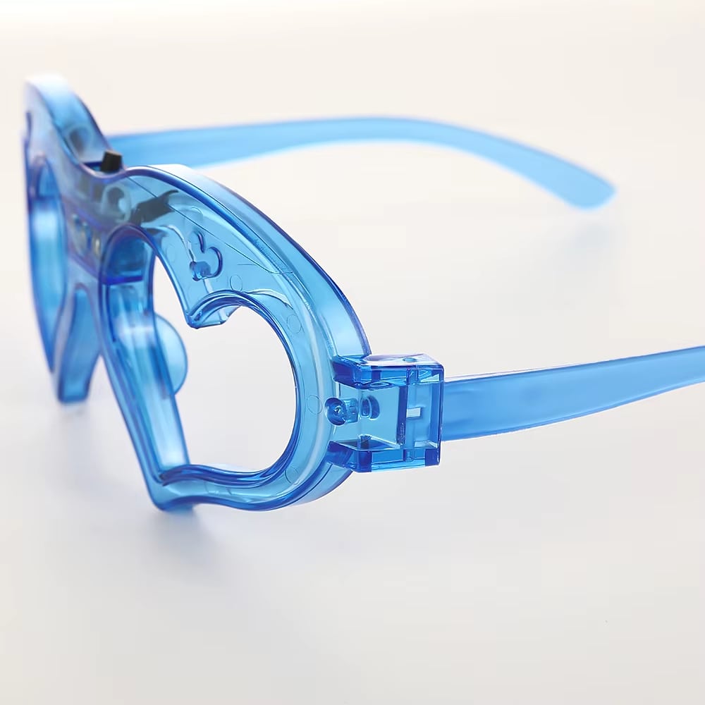 Gafas de luz fría en corazón · referencia de imagen 2