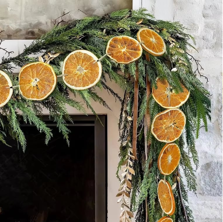 Guirnalda navideña de flores de Pascua · referencia de imagen 8