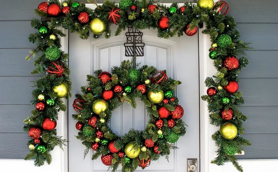 Light-Up Wreath & Garland Collection · image reference 21